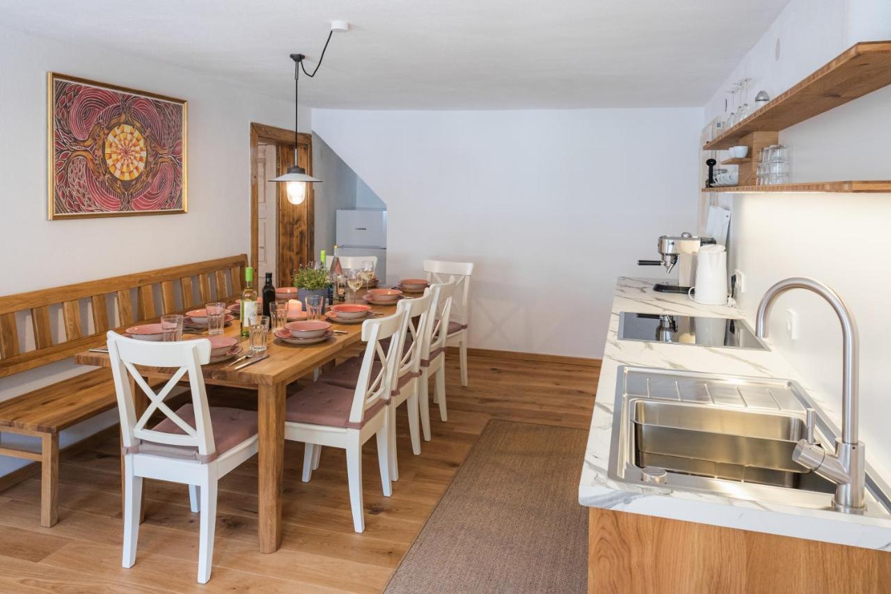Gehobenes Ambiente In Historischer Wohnung Walting Zewnętrze zdjęcie