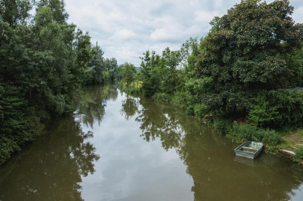 Gehobenes Ambiente In Historischer Wohnung Walting Zewnętrze zdjęcie