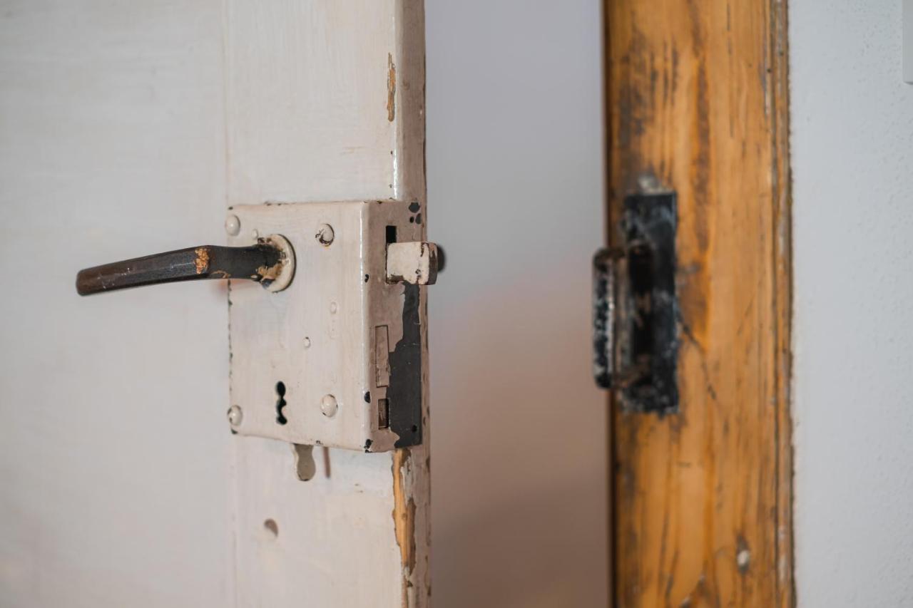 Gehobenes Ambiente In Historischer Wohnung Walting Zewnętrze zdjęcie